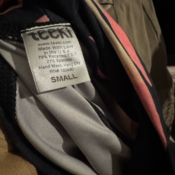 Teeki Print Leggings size small - Picture 3 of 3